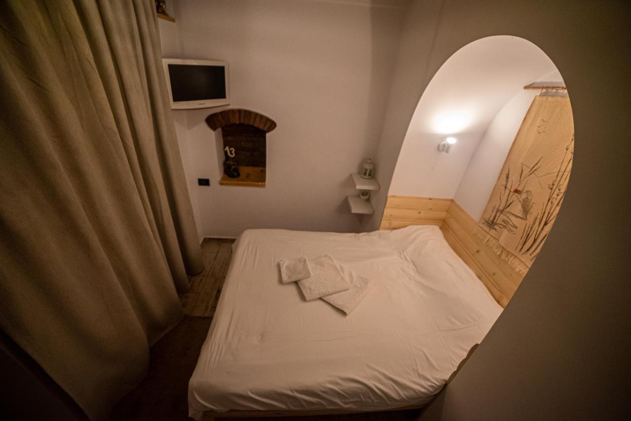 Luky13 Apartman Brassó Kültér fotó