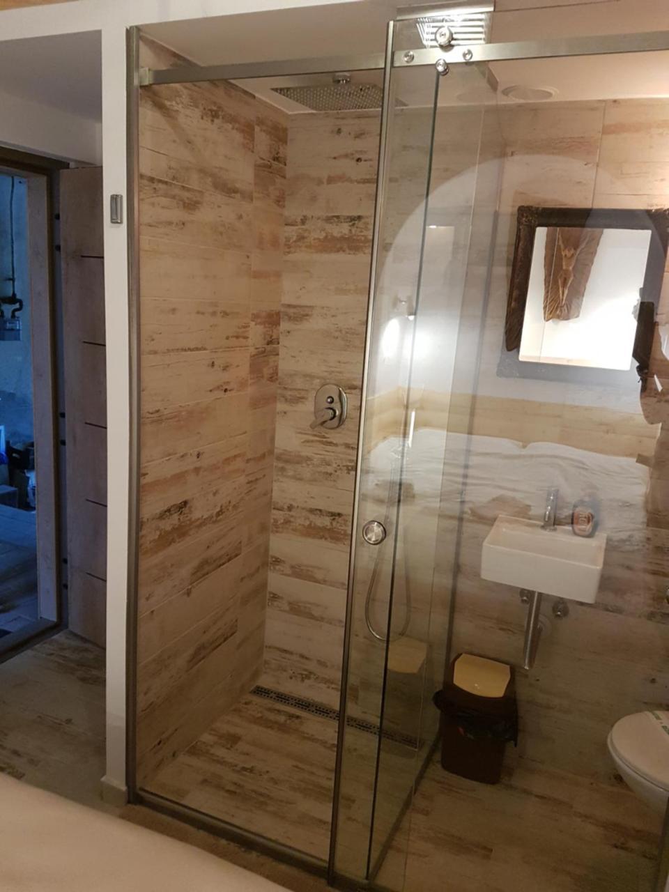 Luky13 Apartman Brassó Kültér fotó
